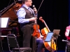Ensemble Vivant’s violinst Corey Gemmell speaking to audience. Photo by Marion Voysey