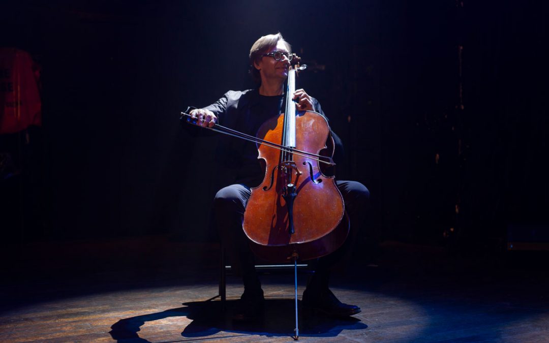 Tom Mueller, Cello